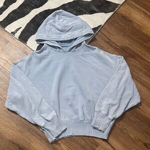 Aerie cropped Hoodie, cloud wash, size M (never worn/NWOT)